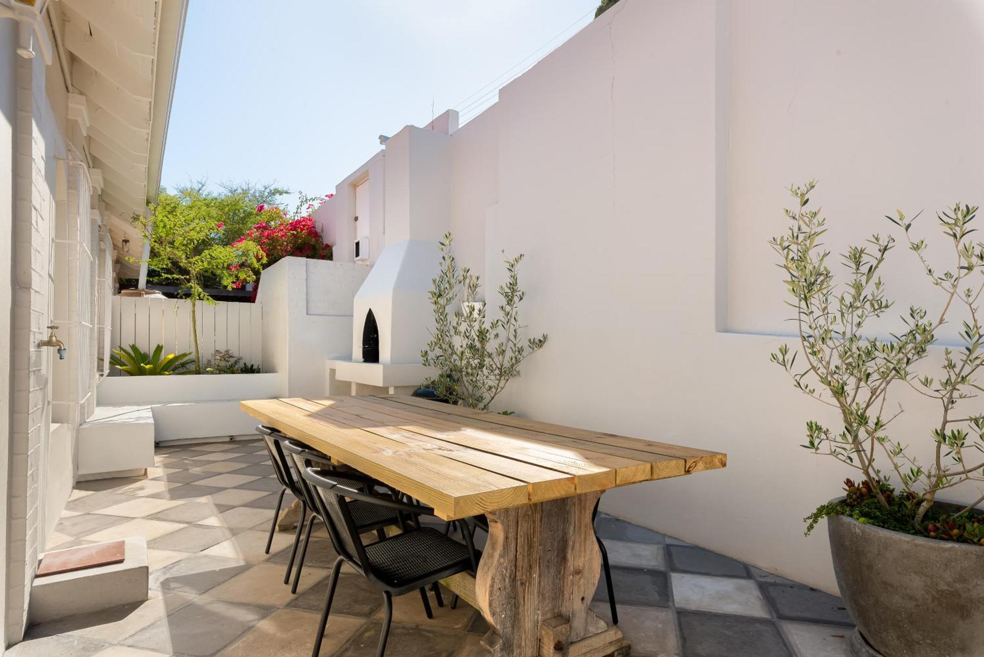 Oliver Court 4 Apartment Cape Town